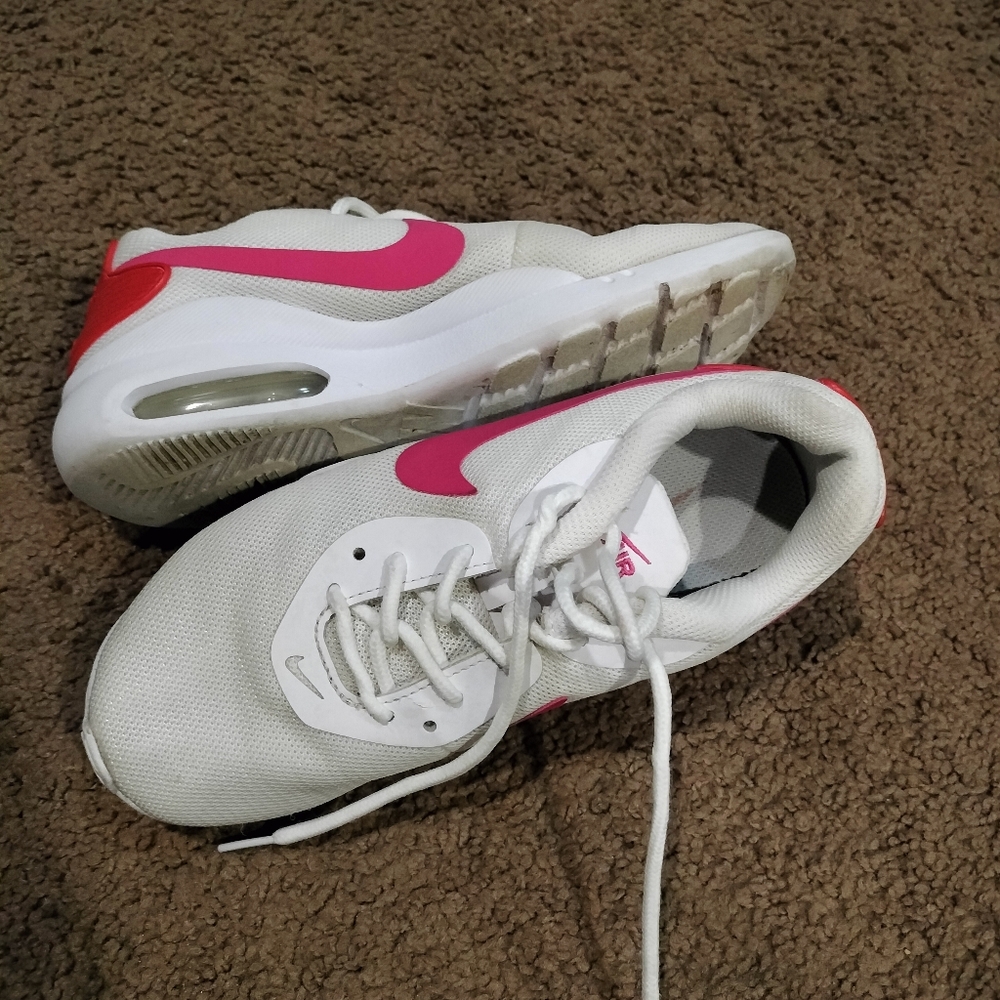 Shoes - Picture 2 of 11
